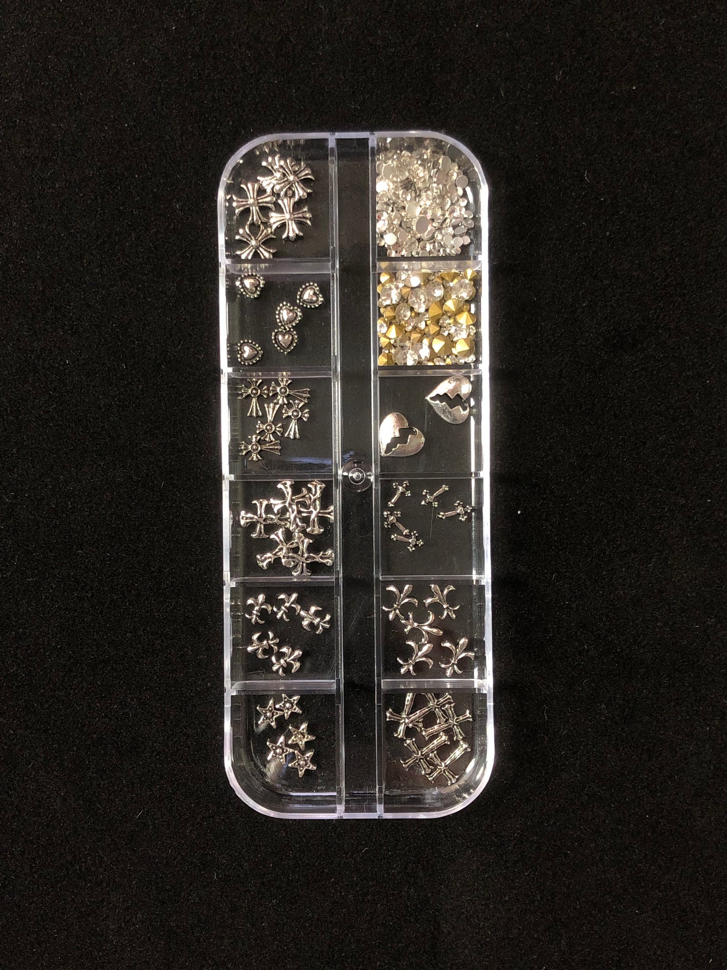 【単品注文不可・耳つぼシールとセット購入が必須】耳ツボジュエリーパーツ 12デザイン入りセット 耳ツボシールDIYグッズ クロムハーツ風
