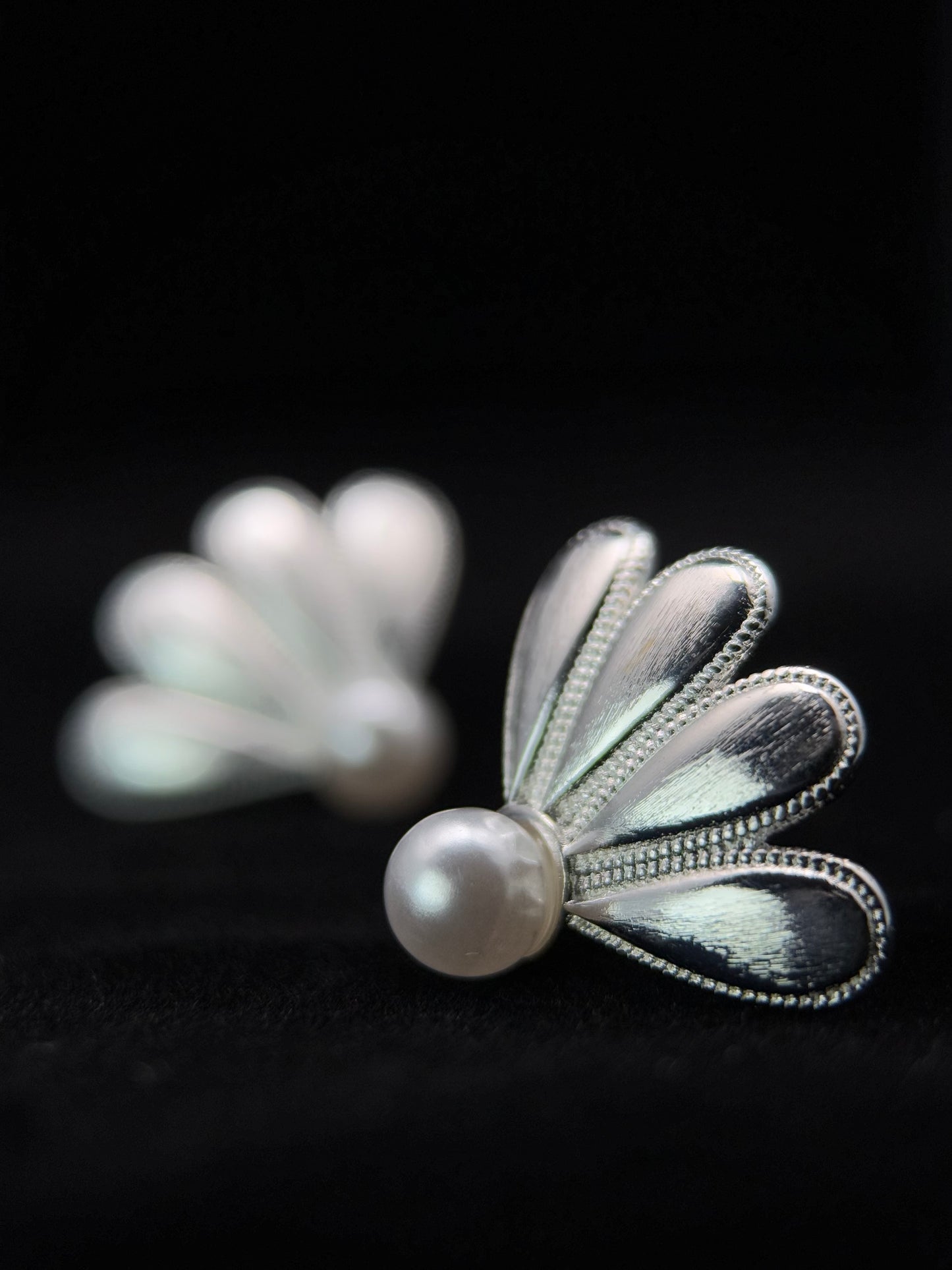 銀糸花珠ピアス「月下紡」
