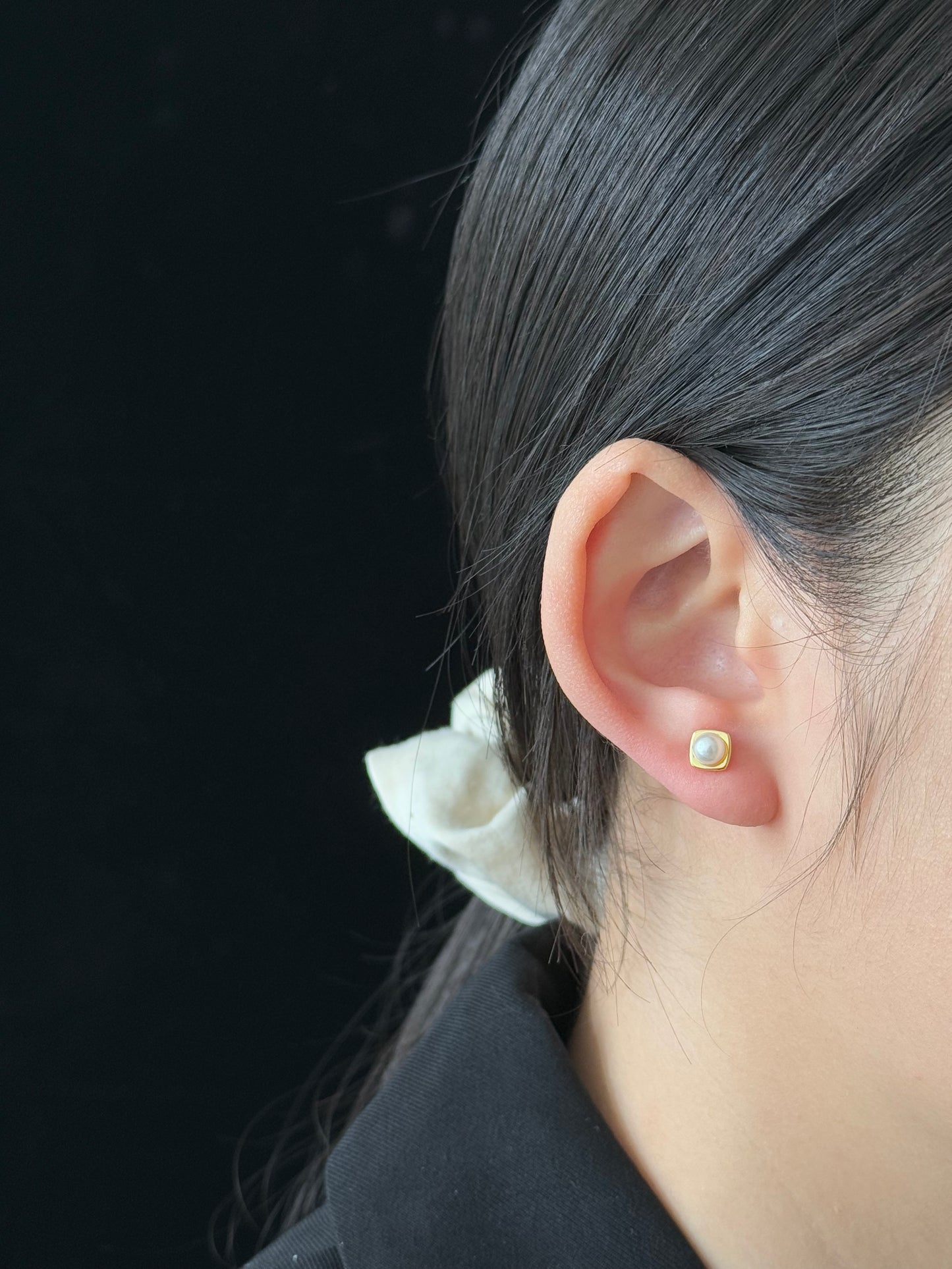 四角真珠ピアス「光喫」