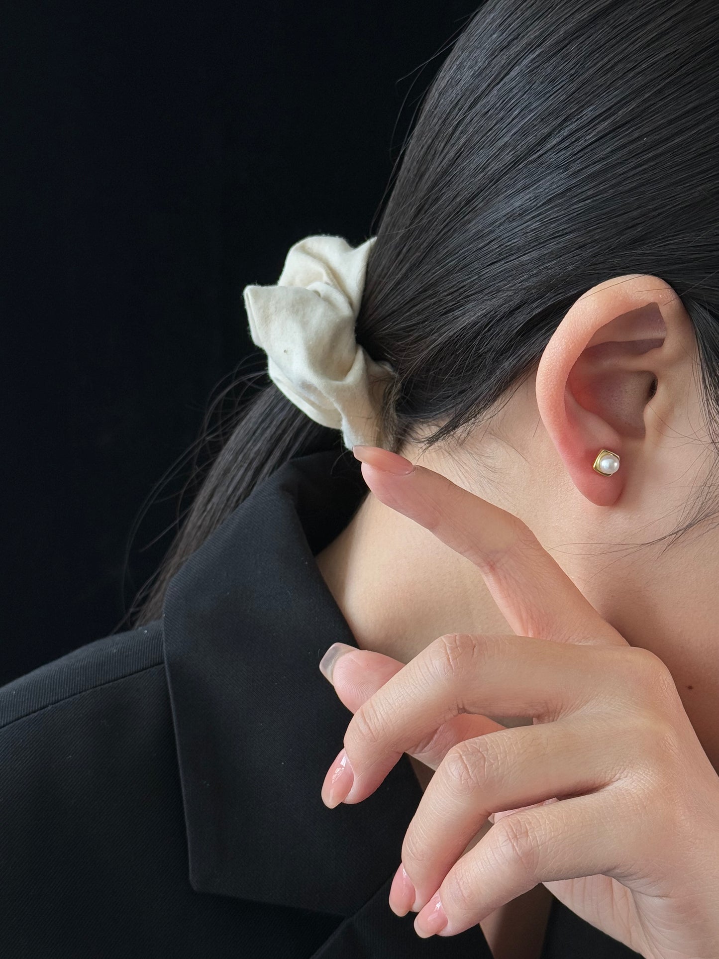 四角真珠ピアス「光喫」