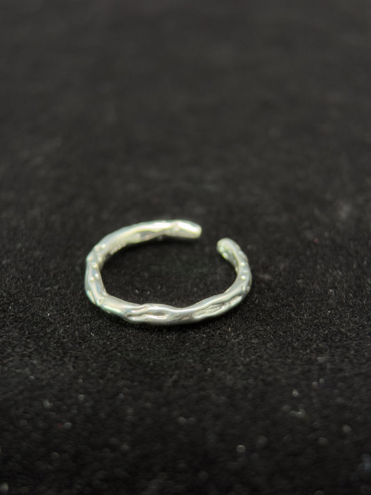 皺銀シルエットリング「絹雲紋」