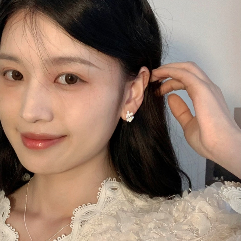 銀蝶真珠ピアス「月下舞」