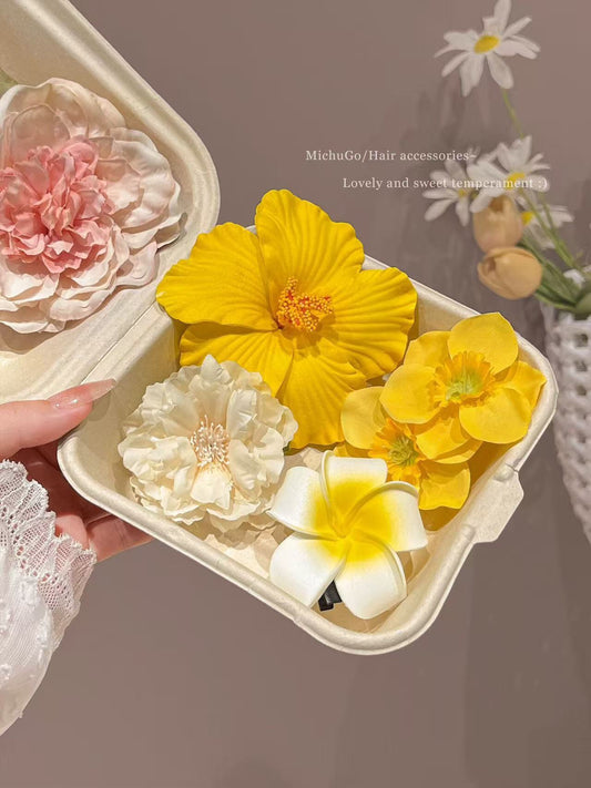 ヘアクリップ 花 フラワー クリップ 髪飾り 浴衣 着物 和服 和装 綺麗 上品 エレガント 高級 造花 ヘアアクセサリー サイドクリップ ビーチ 海 リゾート 結婚式 発表会 成人式 卒業式