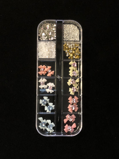 【単品注文不可・耳つぼシールとセット購入が必須】耳ツボジュエリーパーツ 12デザイン入りセット 耳ツボシールDIYグッズ クロムハーツ風